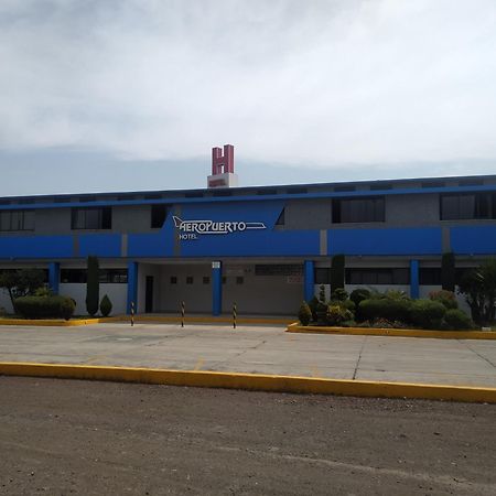 Hotel Aeropuerto Toluca Bagian luar foto