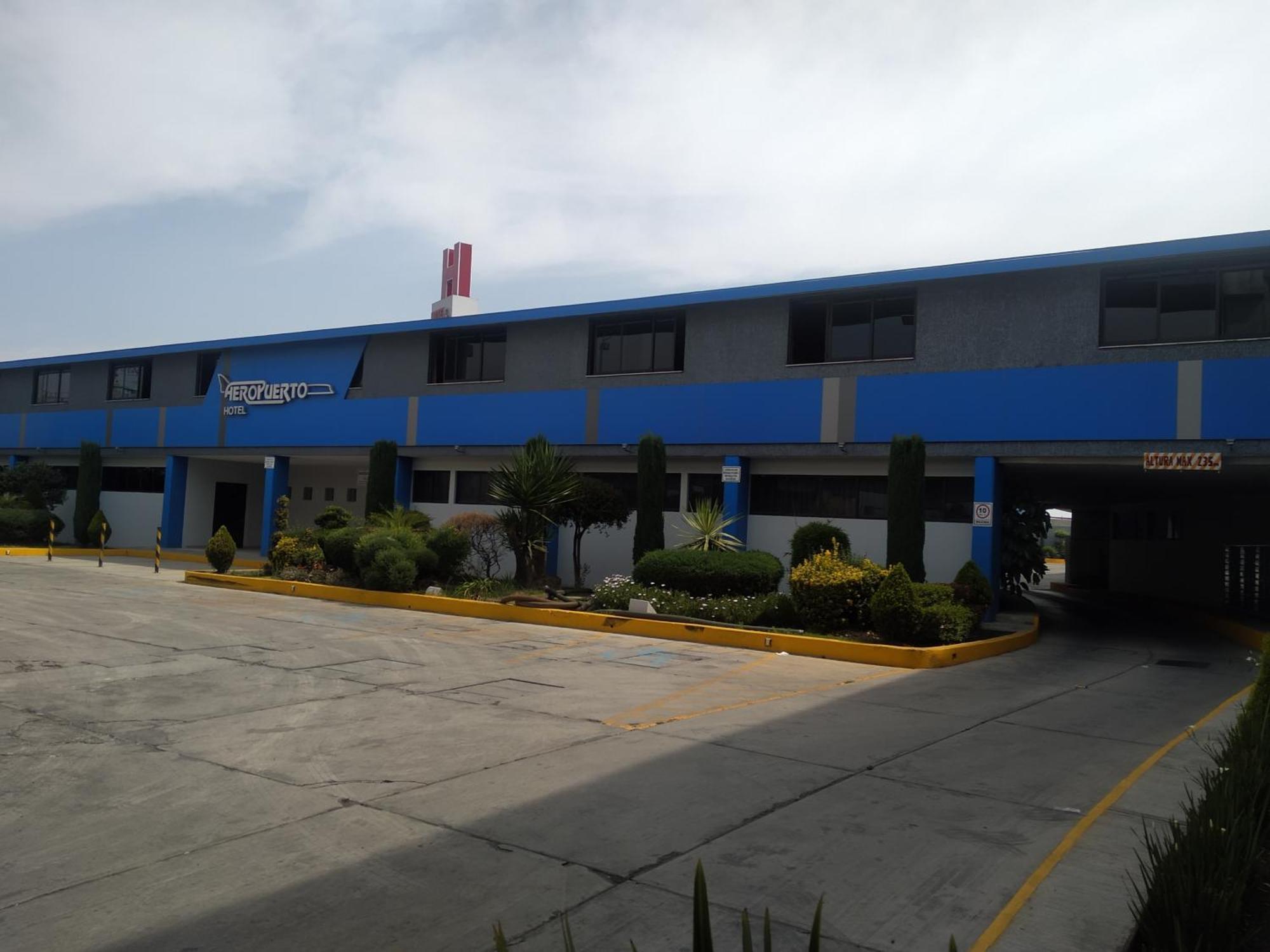 Hotel Aeropuerto Toluca Bagian luar foto