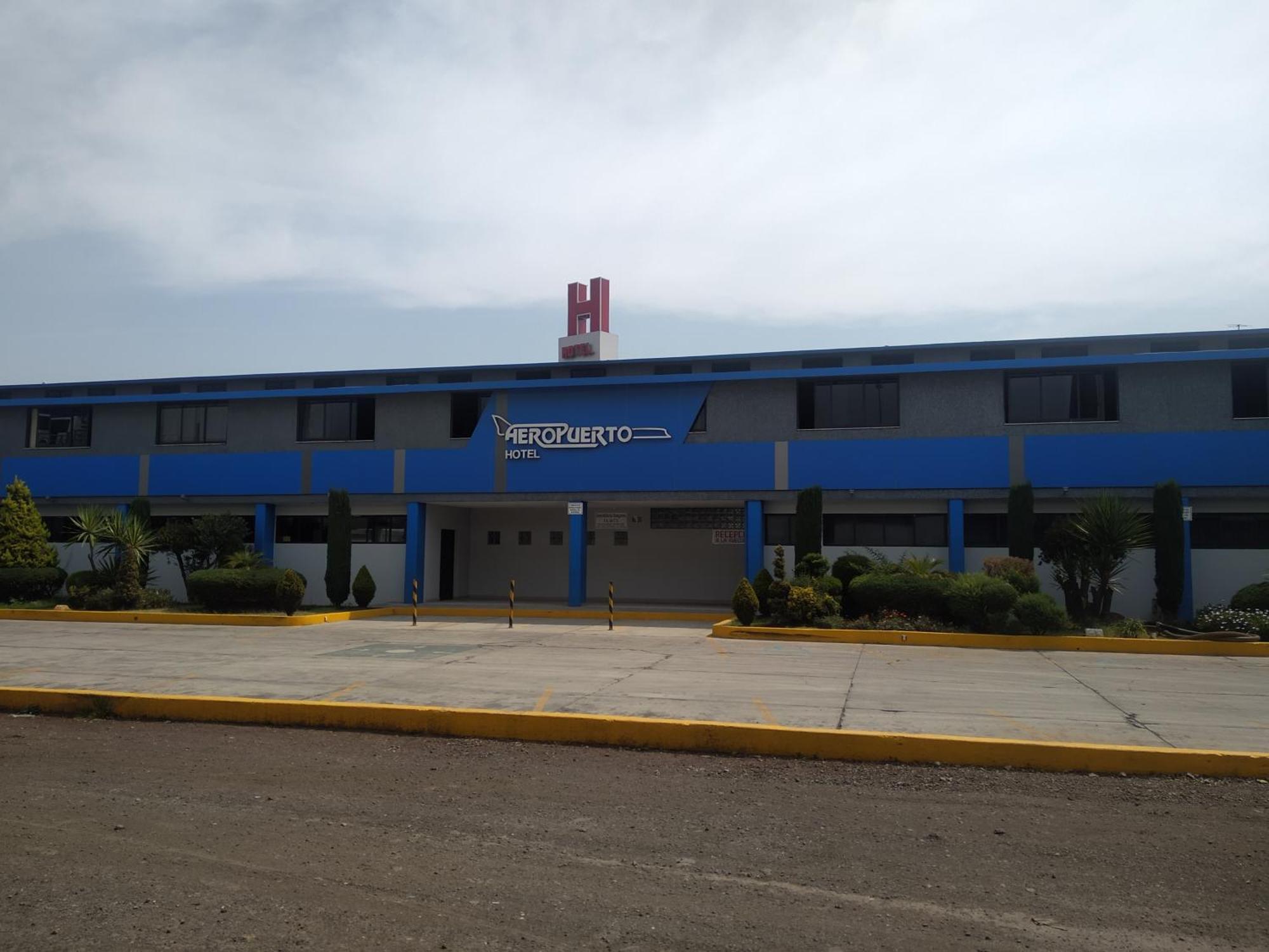 Hotel Aeropuerto Toluca Bagian luar foto