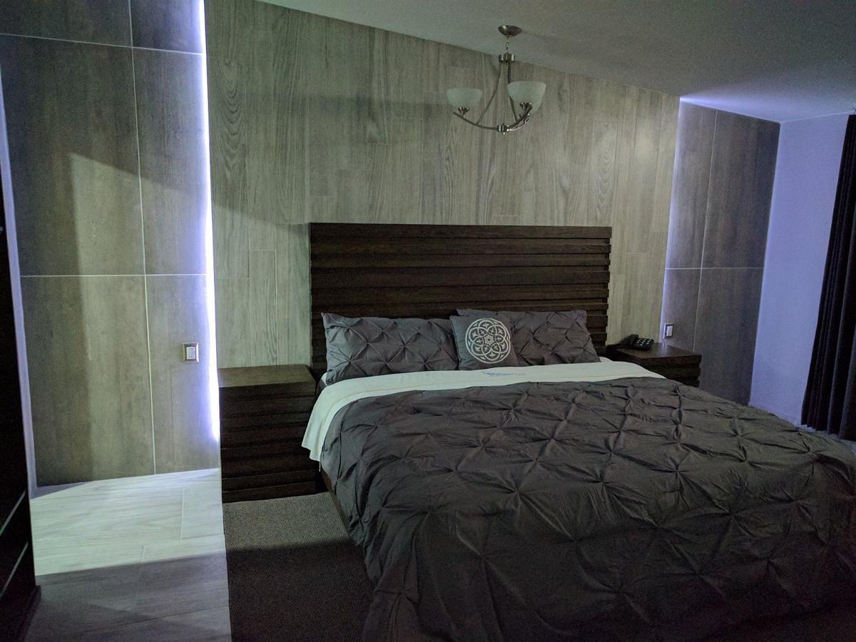 Hotel Aeropuerto Toluca Bagian luar foto